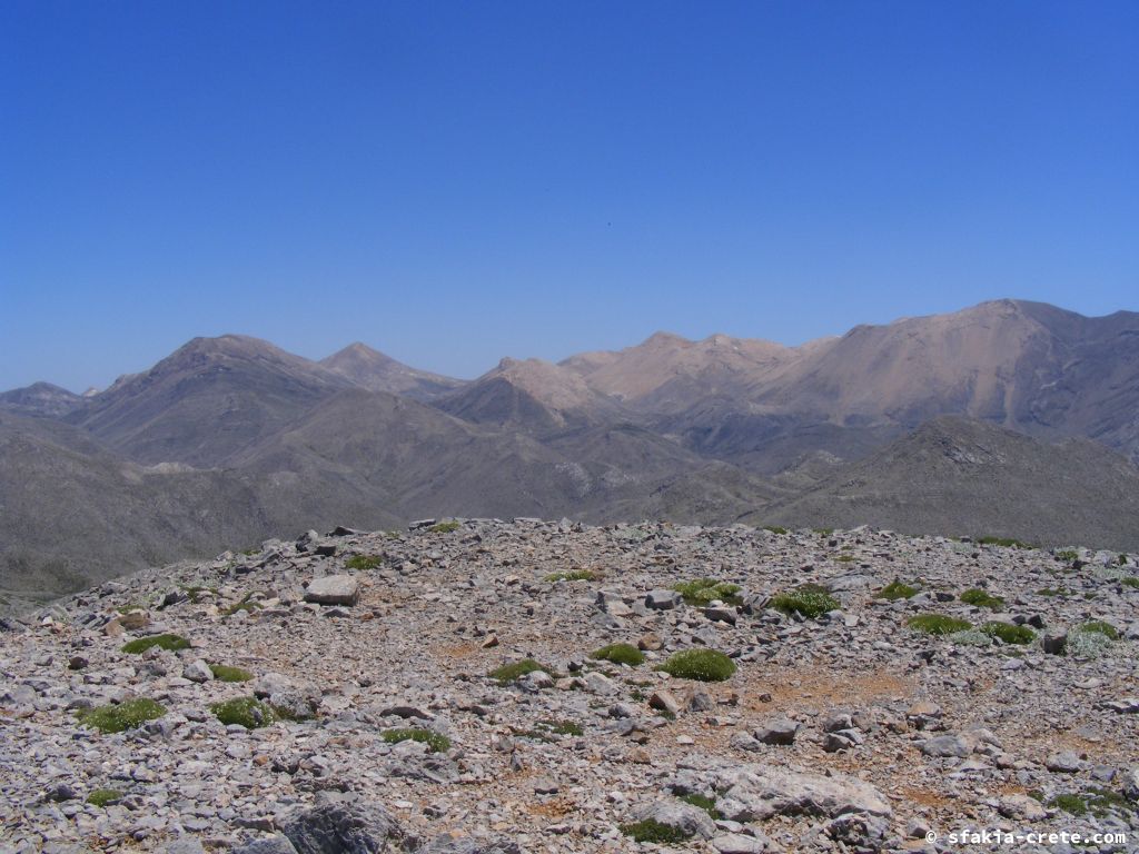 Photo report of two mountain walks in Sfakia, Crete, June 2008